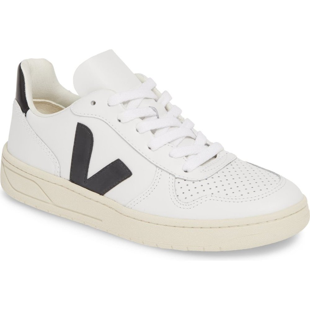 Veja V-10 Sneaker